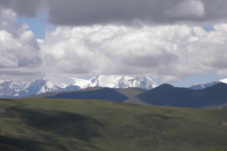 Mount Everest v oblacích