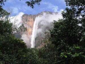 vodopad-salto_angel_venezuela.jpg