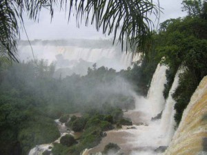 vodopady-iguazu-paragua.jpg